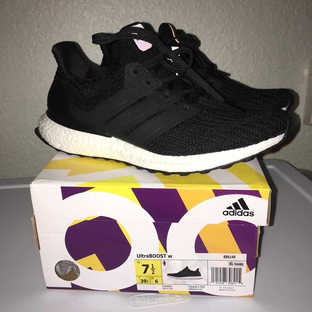 Adidas ULTRABOOST Women’s size 7.5